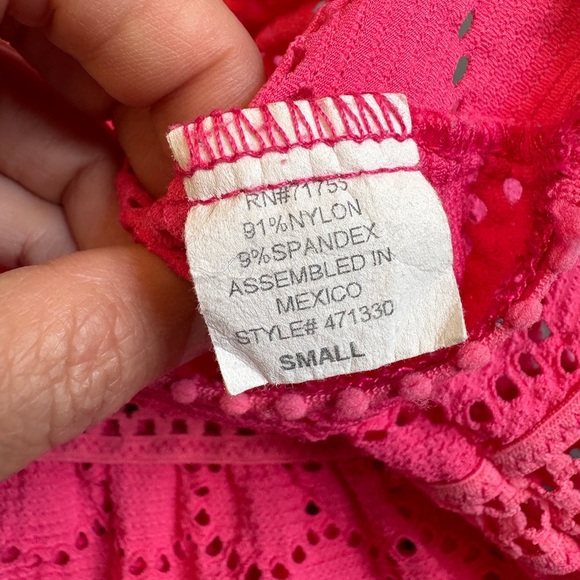 Robin Piccone Pink eyelet Mini swimsuit Coverup skirt resort summer size Small - Picture 3 of 6
